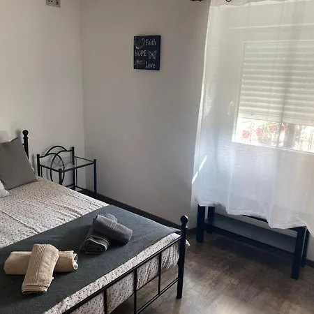 El Descanso Lastres * كولونغا